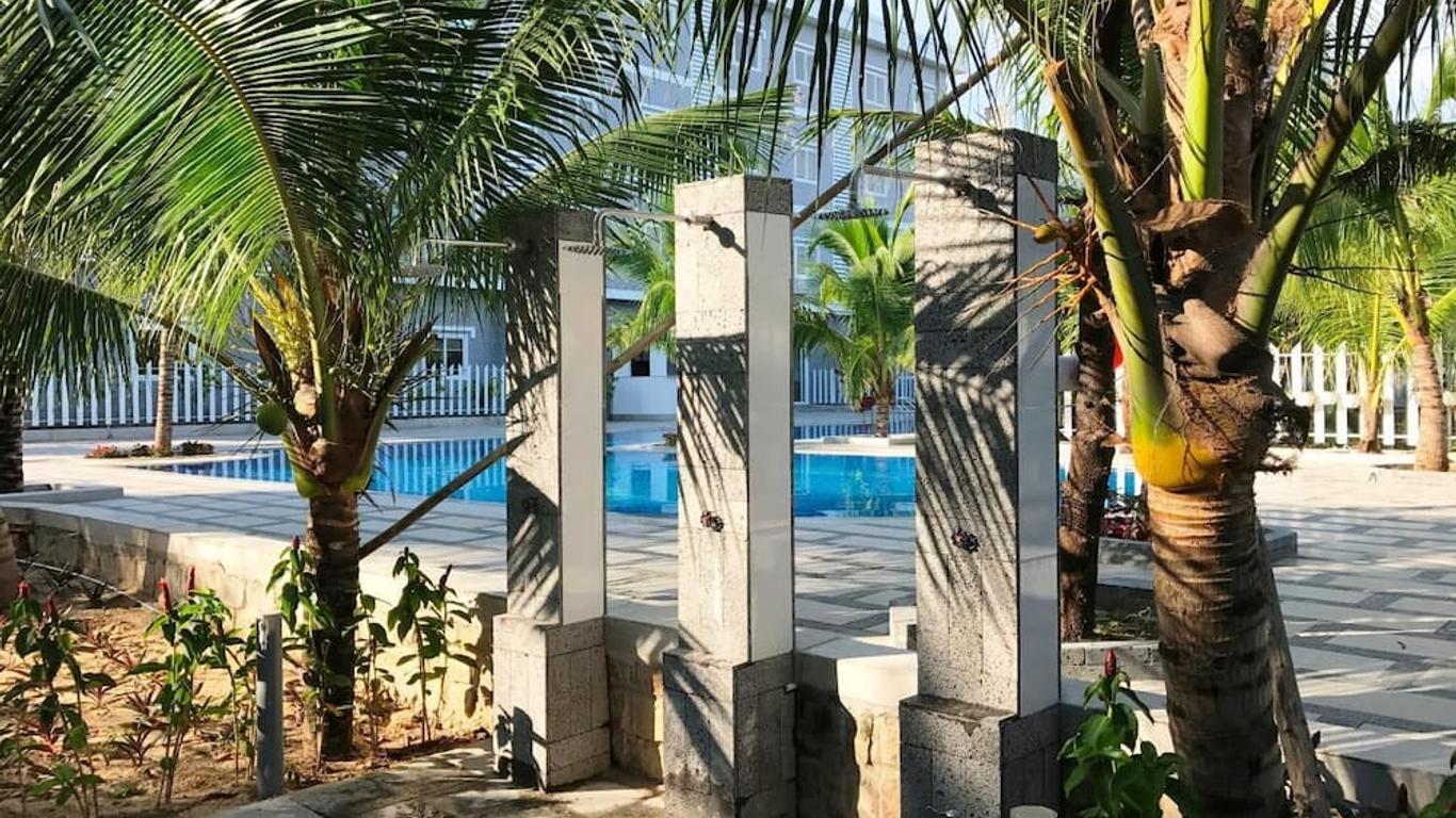 Oceanward Hotel & Resort