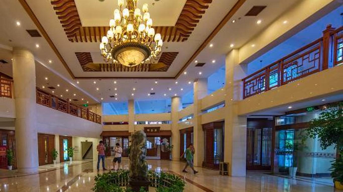 Wuyi Tangfeng Hot Spring Resort