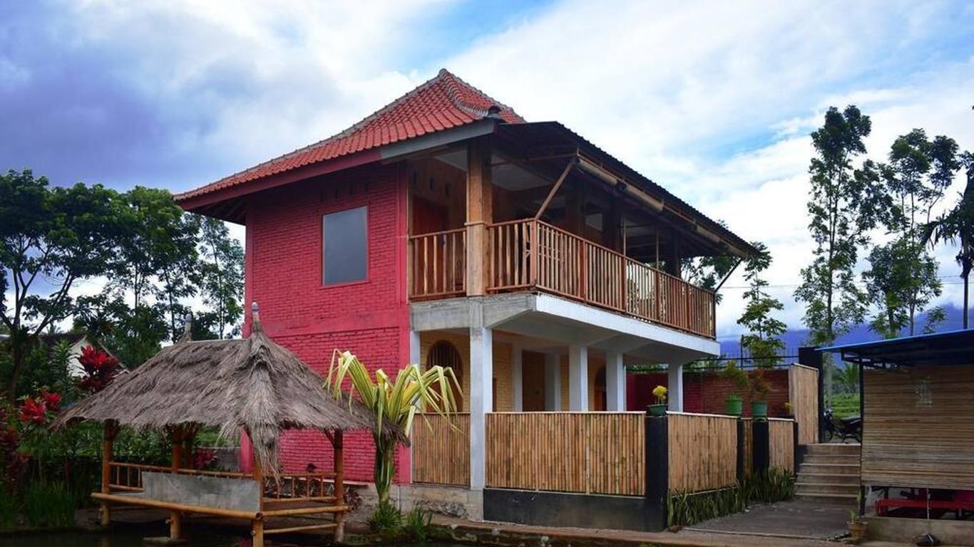 Lesehan Cahaya Tetebatu Inn Syariah at Desa Wisata