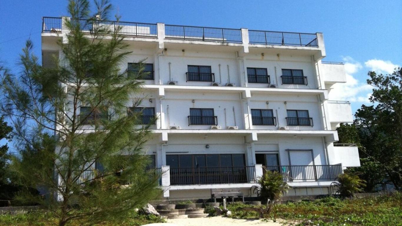 Seaside Hotel Royal Blue Moon