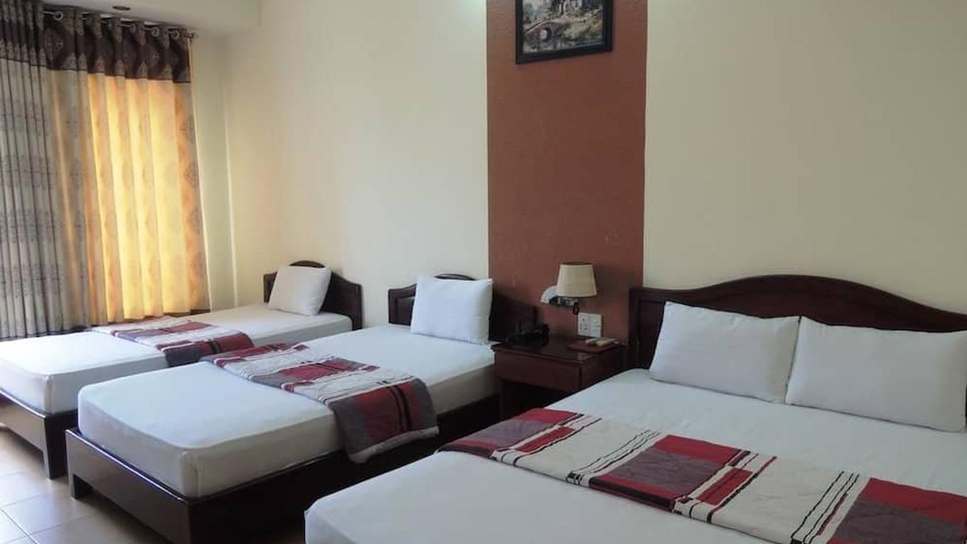 C30 Glory Hotel