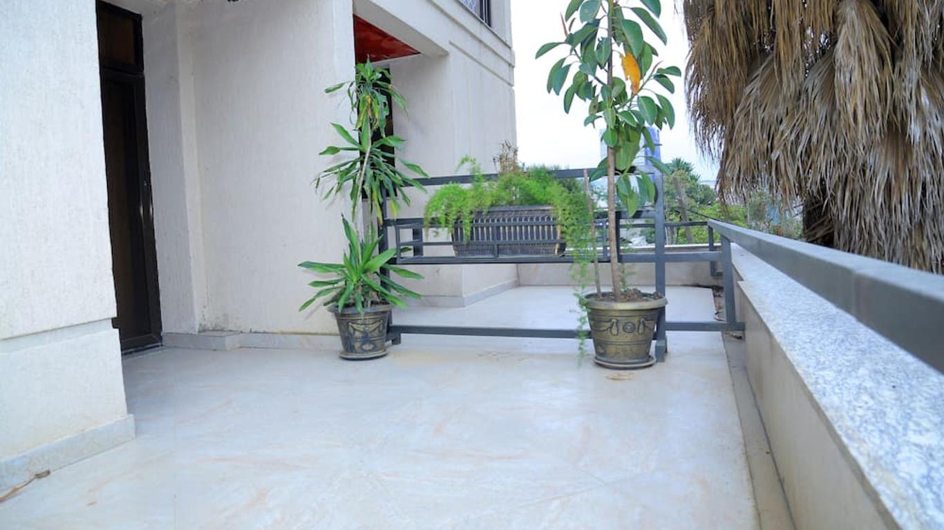 Sunland Hotel