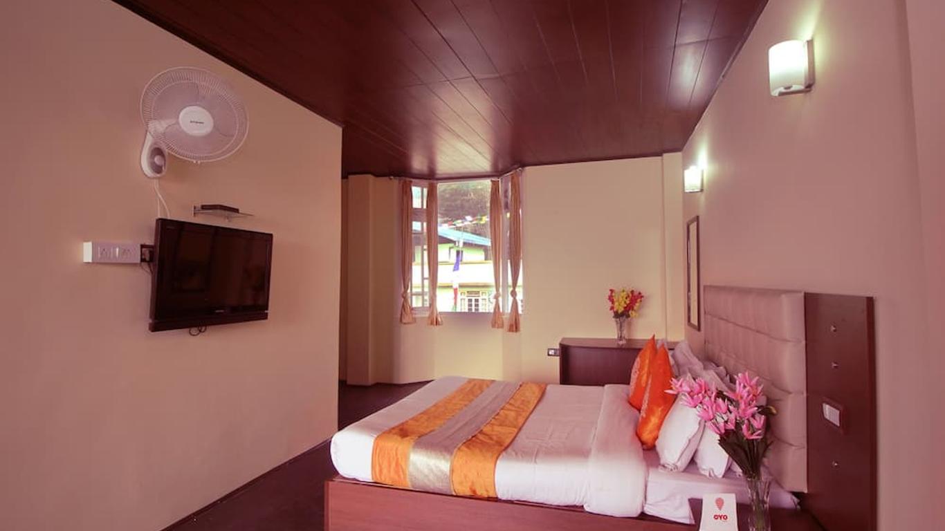 Oyo 8701 Hotel Silk Route Residency