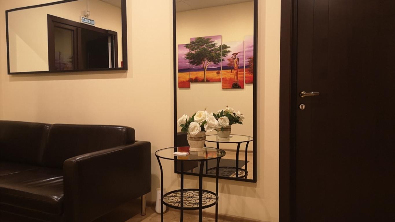 Alexandria Hotel