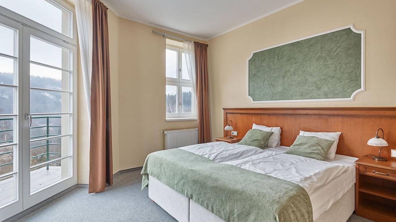 Akropolis Apart Hotel