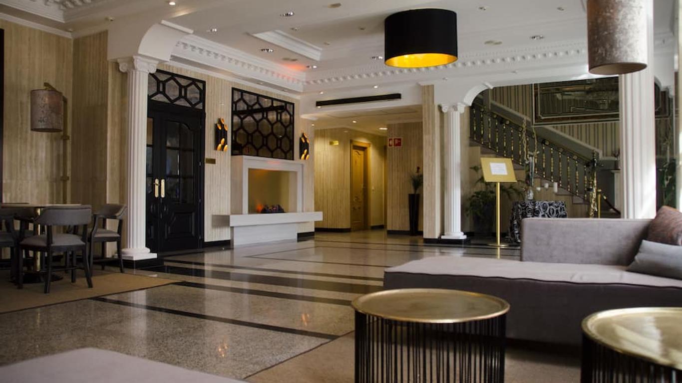 Hotel Complejo París