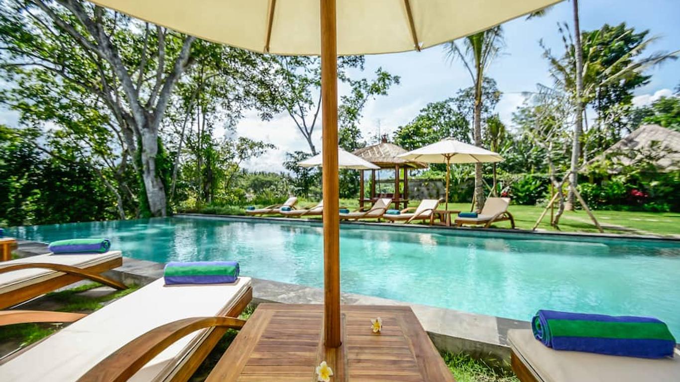 The Pandora Hotel