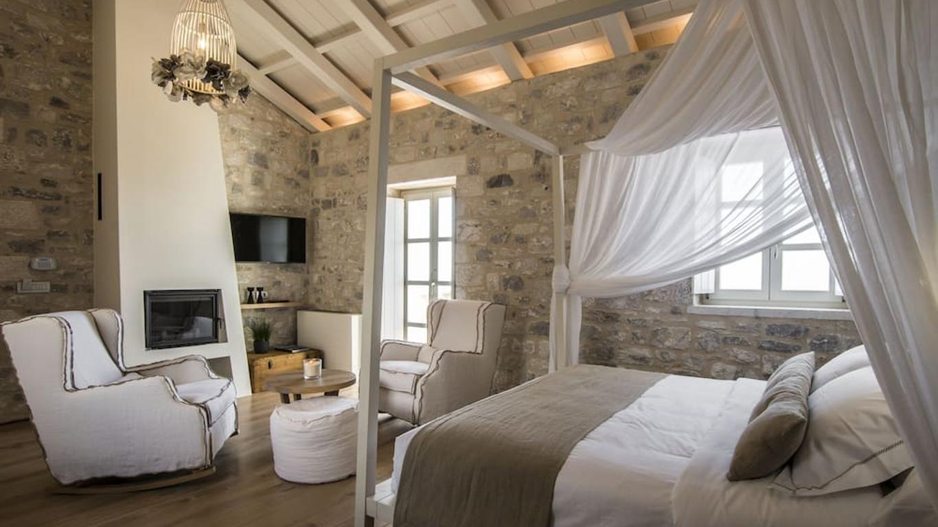 Bassa Maina Villas & Suites