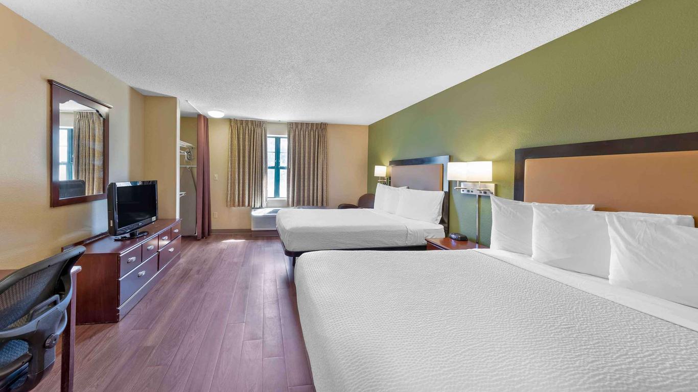 Extended Stay America Suites - Chicago - Lombard - Yorktown Center