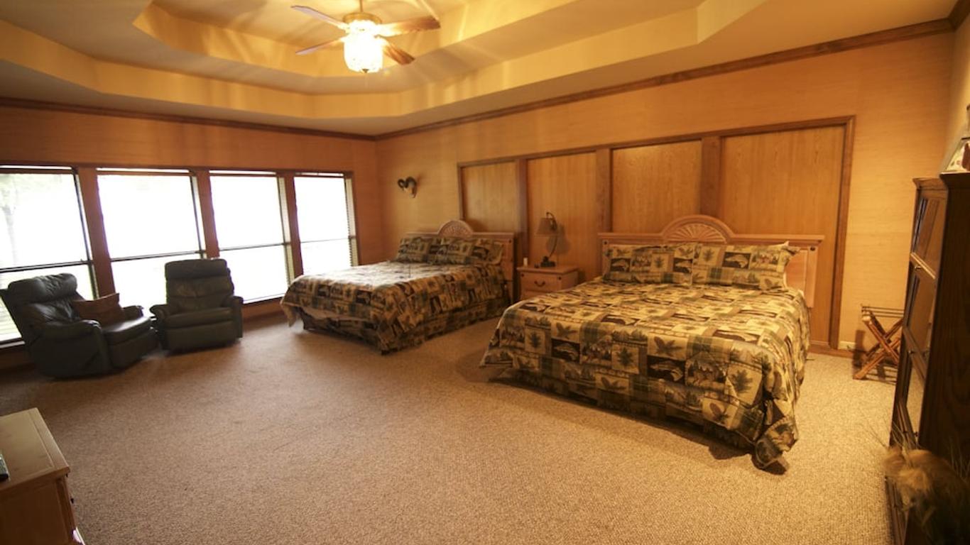 Lake Fork Lodge