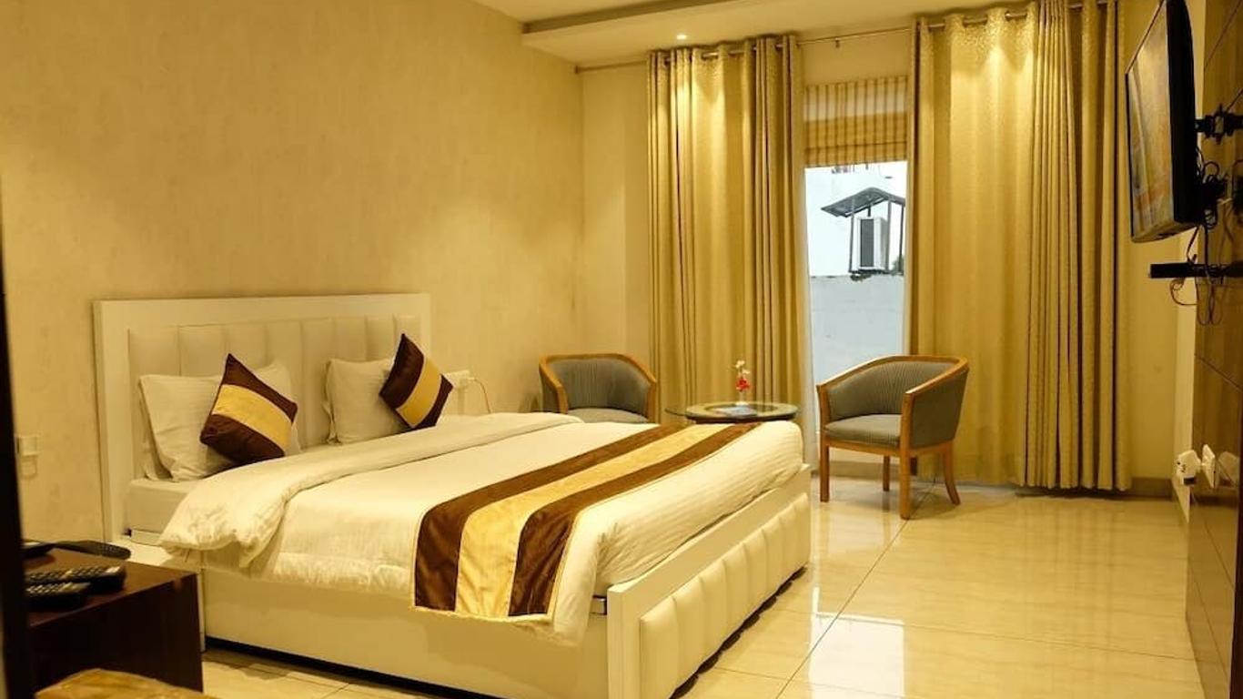 Black Mango Resort