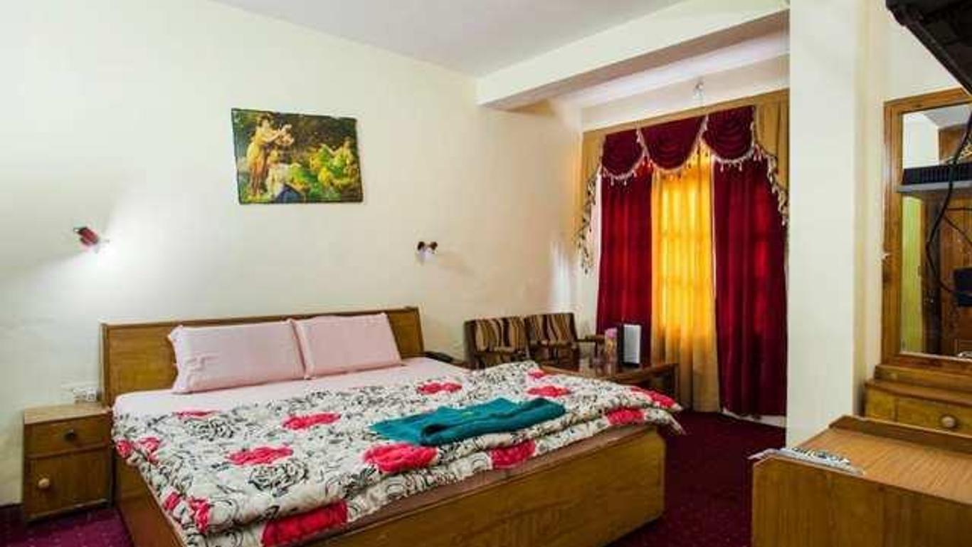 Hotel Mahajan Manali