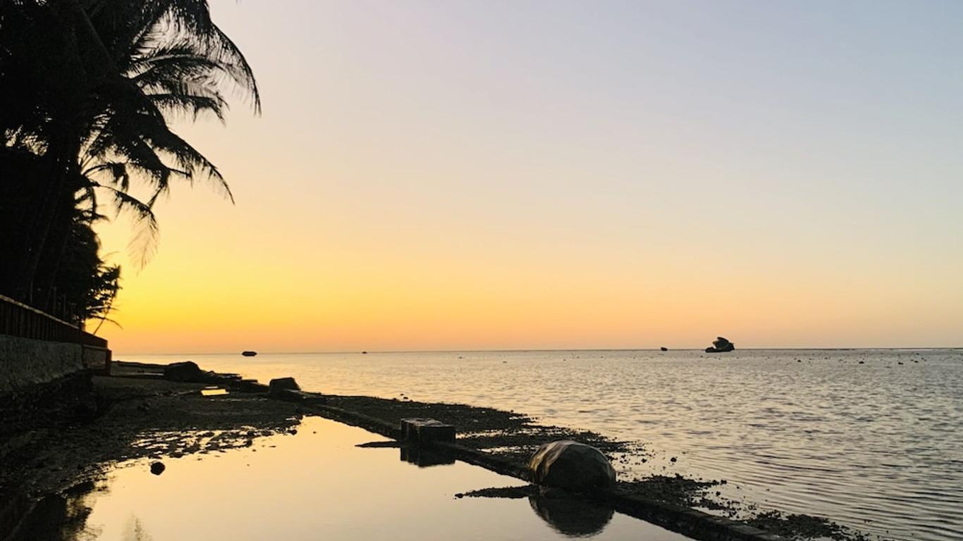 Villa Soledad Beach Resort