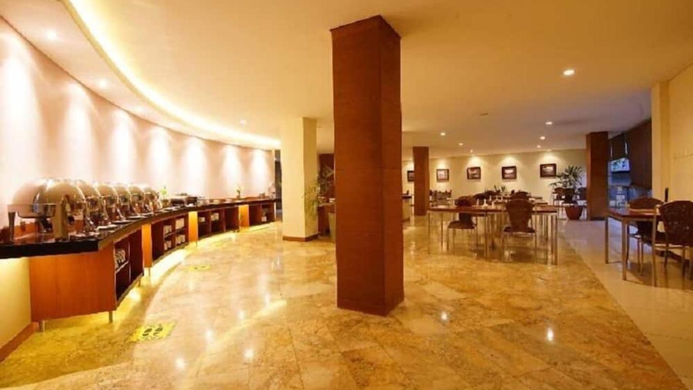 Papyrus Tropical Hotel
