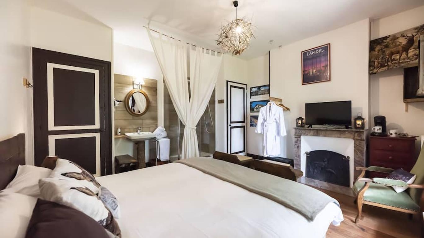 Baccara Lodge
