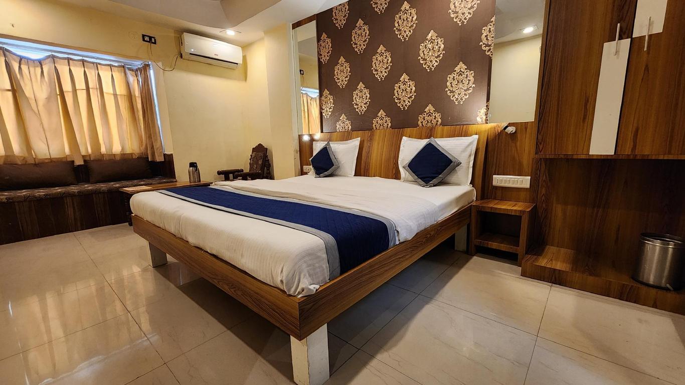 Hotel Savera