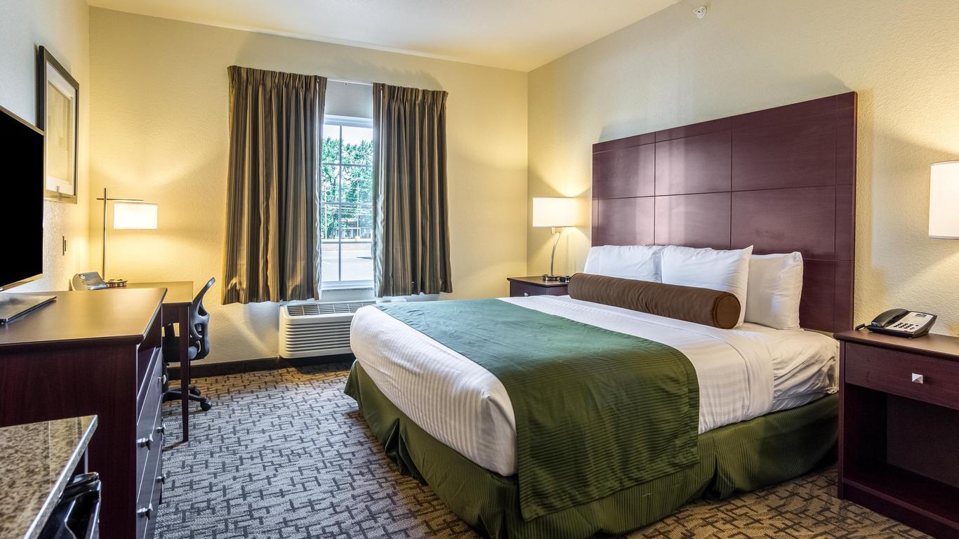 Cobblestone Hotel & Suites - Greenville