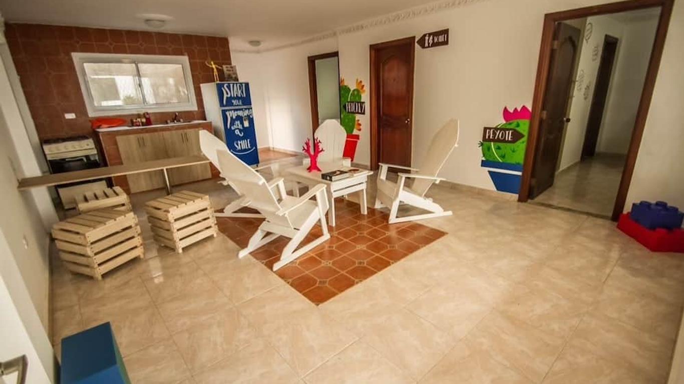 La Perla Hostel