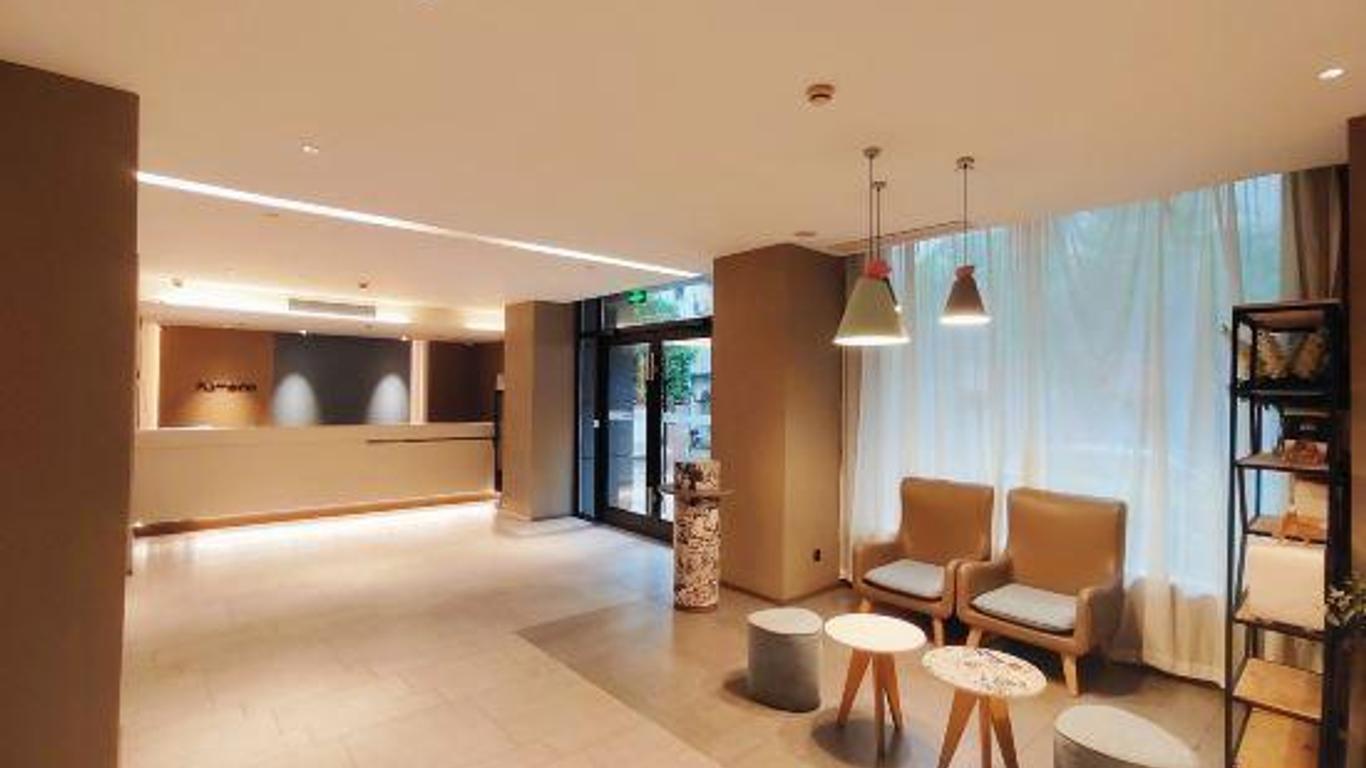Hebei Hotel