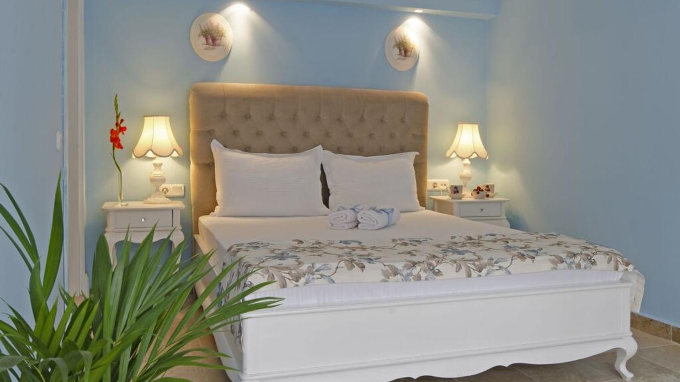 Alacati Roka Tas Otel
