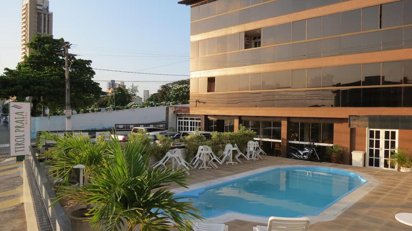 Tirol Praia Hotel