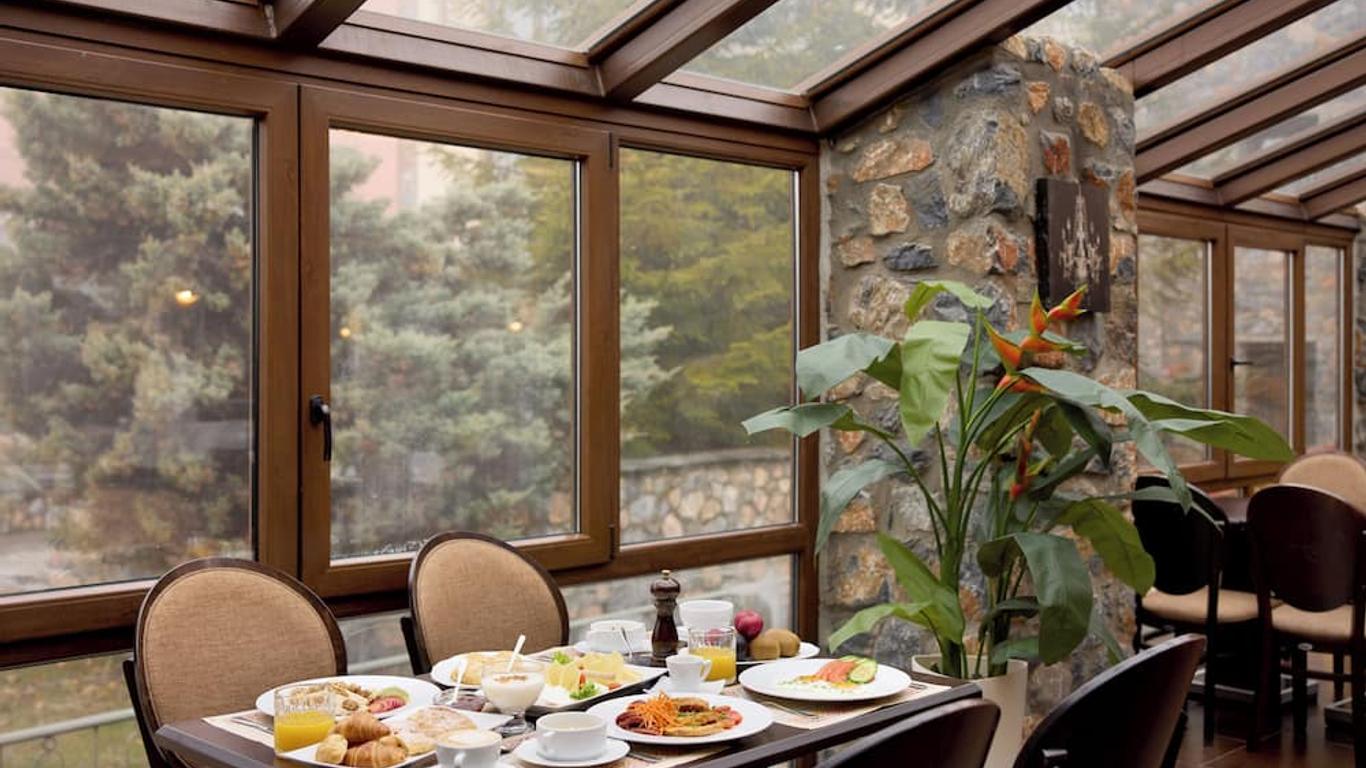 Domotel Neve Mountain Resort & Spa