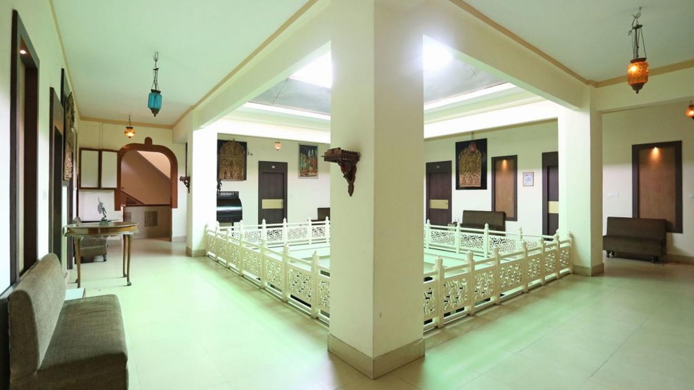 Oyo 7880 Hotel Navrang