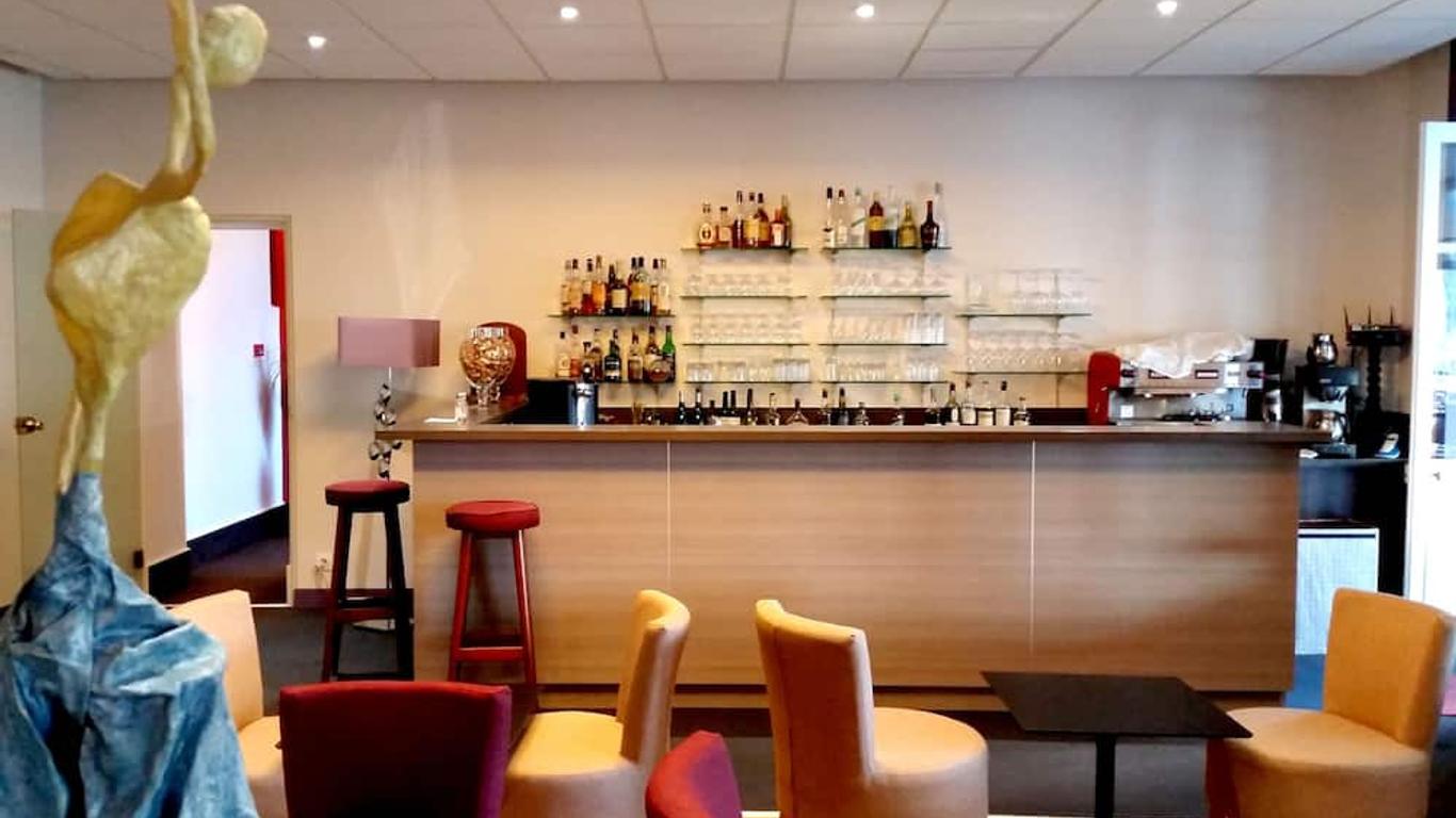 Logis Au Grand Hotel