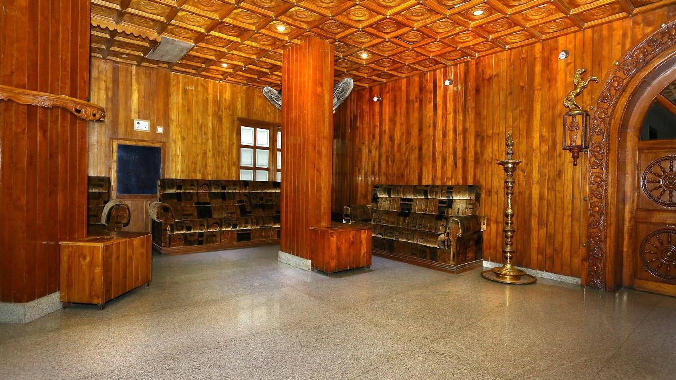 Oyo 9116 Thamburu International Hotel