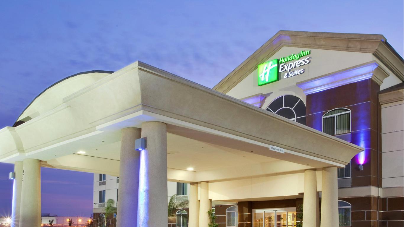 Holiday Inn Express Hotel & Suites Dinuba West