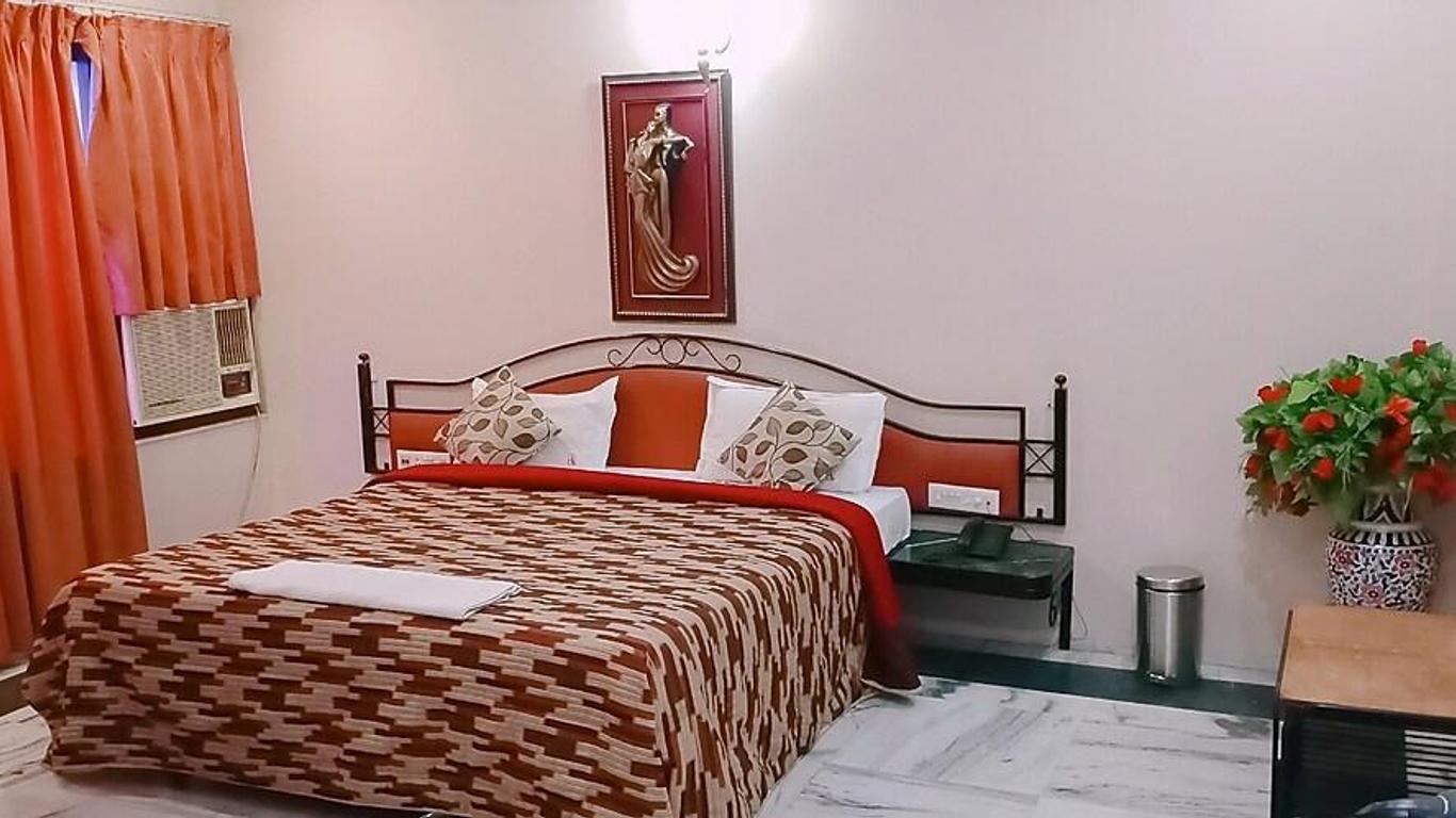 Gokul Hotel