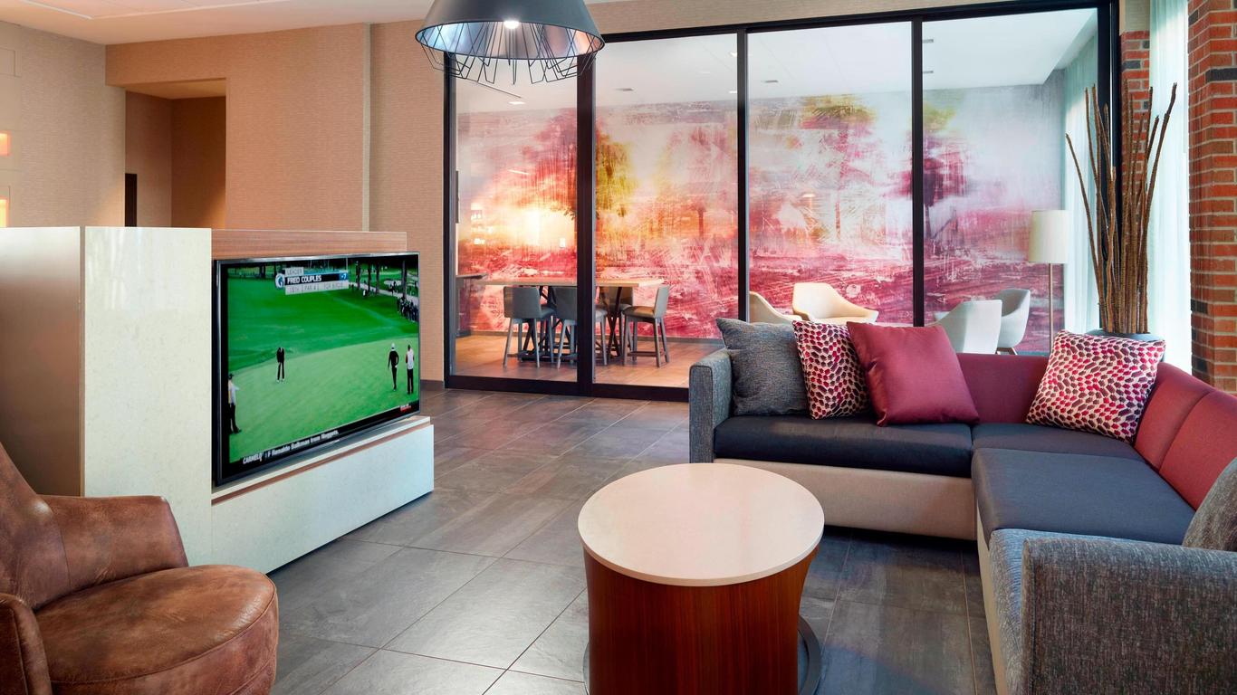 Courtyard by Marriott LaGrange