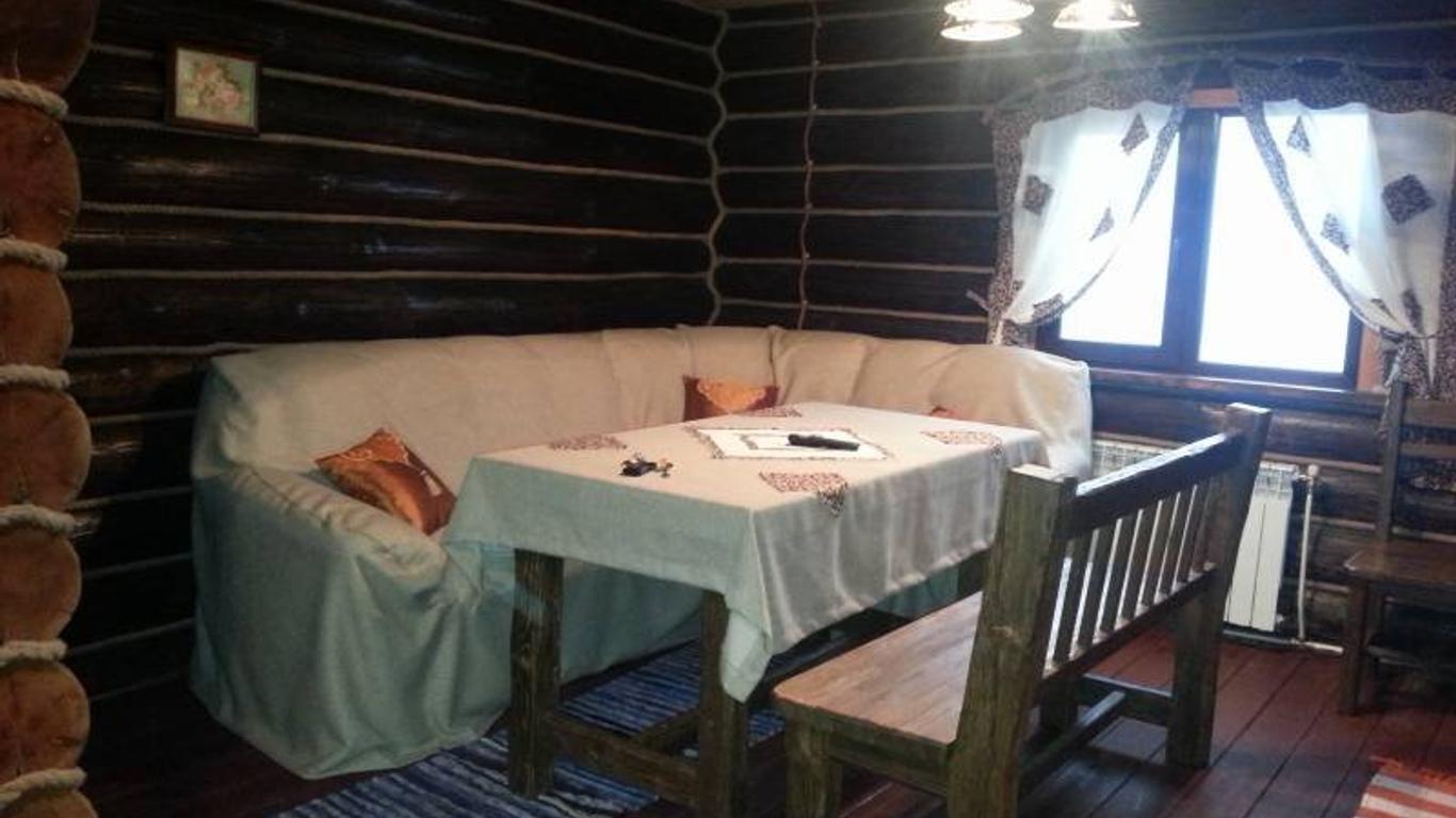 Monetniy guest house