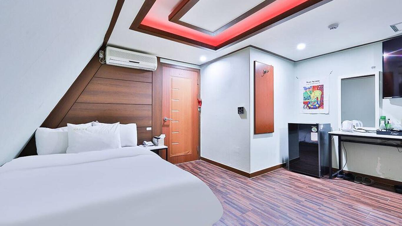 Picasso Motel