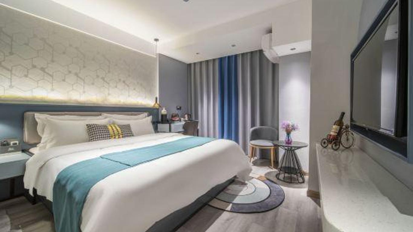 Aidu Chuangxiang Hotel (Yudong High-speed Railway Station)