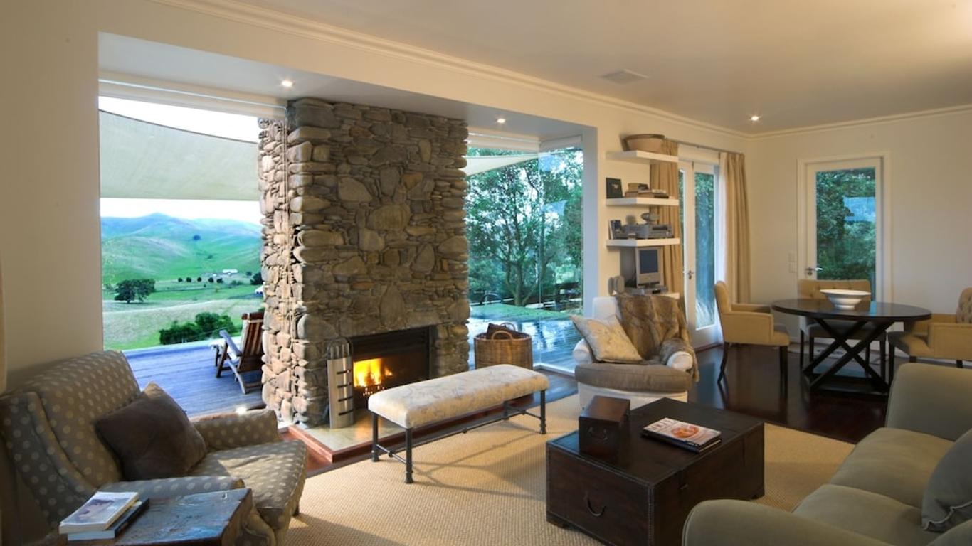 Greenhill The Lodge