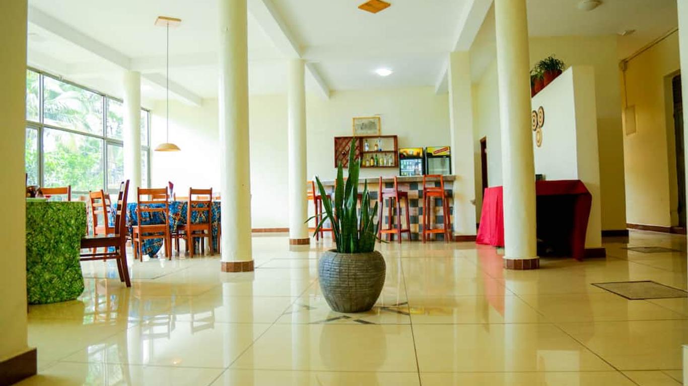 Lakefront Hotel Entebbe