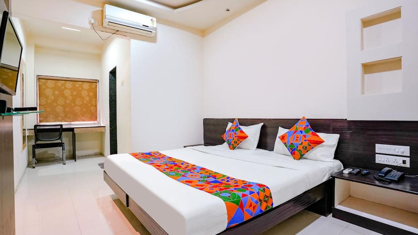 Fabhotel Regent Inn
