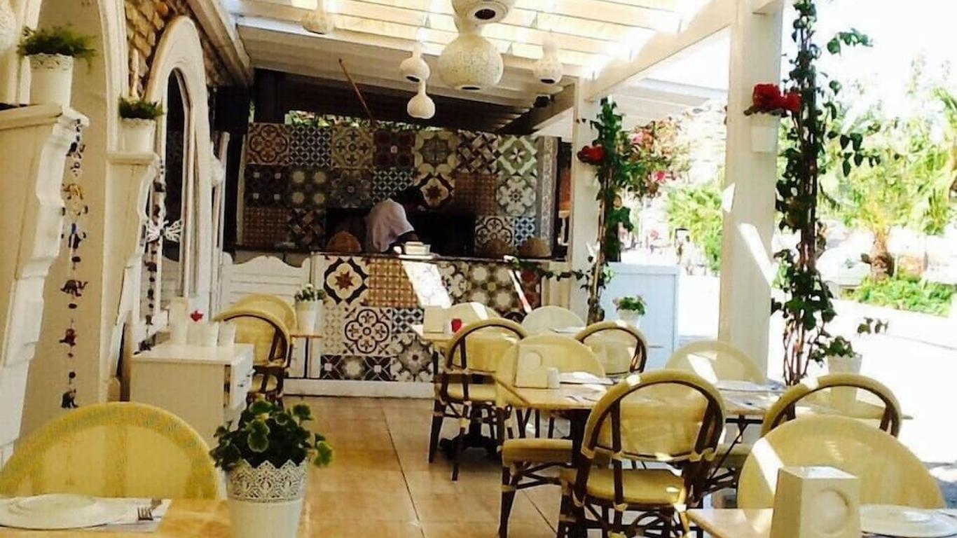 Onikon Hotel Turkbuku