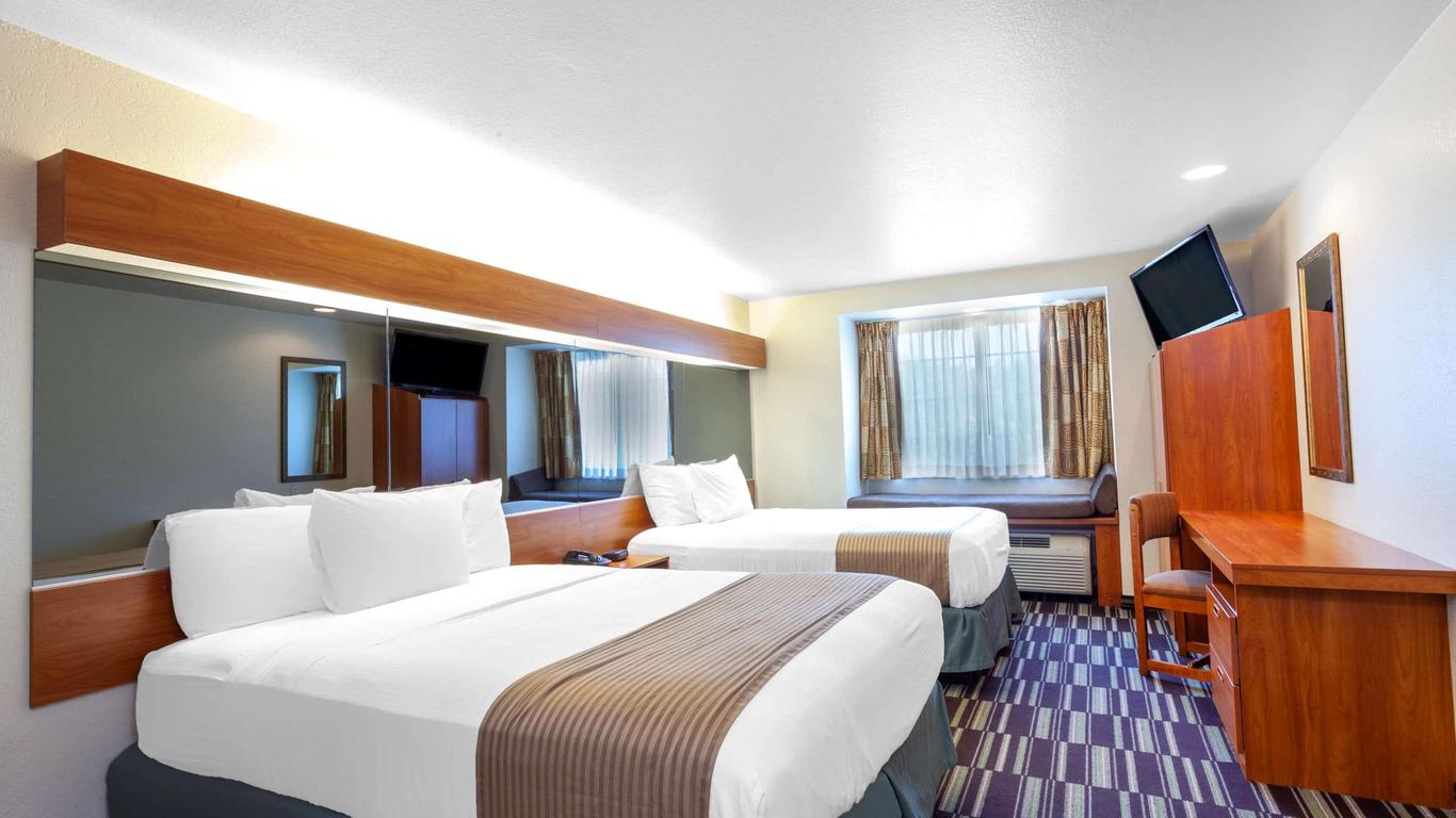 Microtel Inn & Suites by Wyndham Gulf Shores