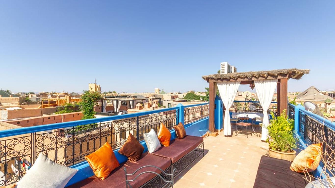 Riad Le Dromadaire Bleu by Weekome