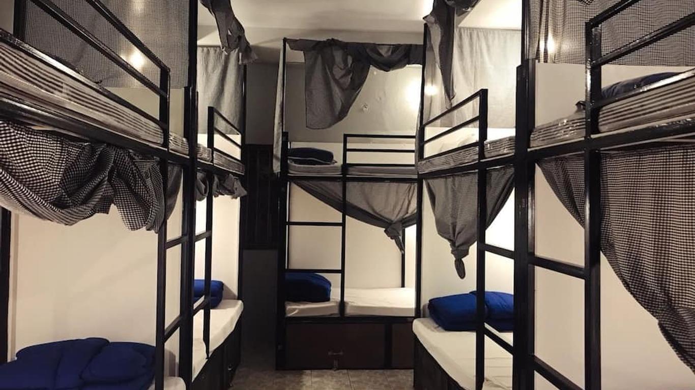 Oppa House Hostel - Adults Only