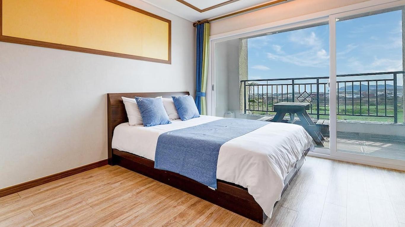 Seogwipo Dobitnarae Resort