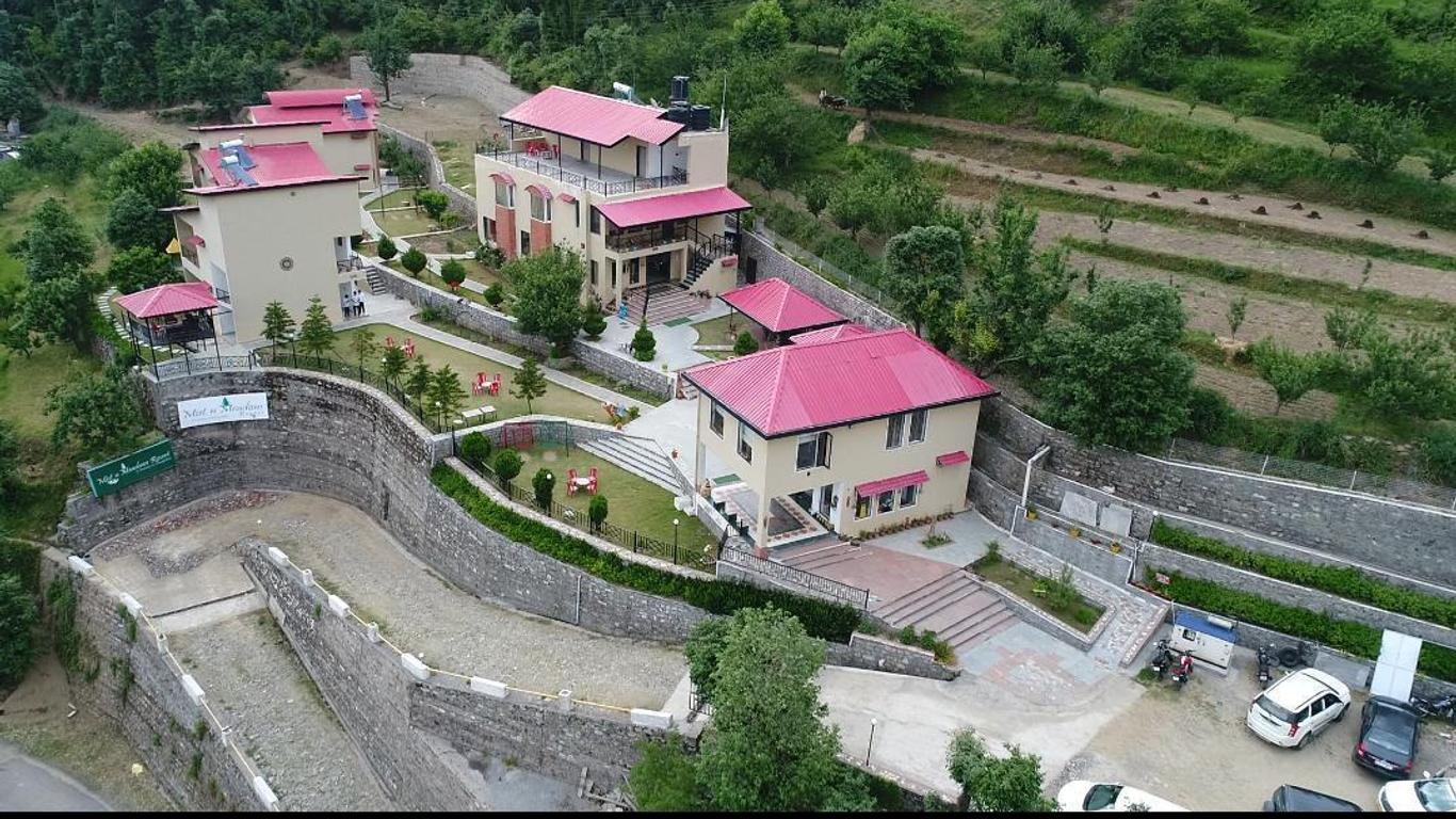 Mist n Meadows Resort