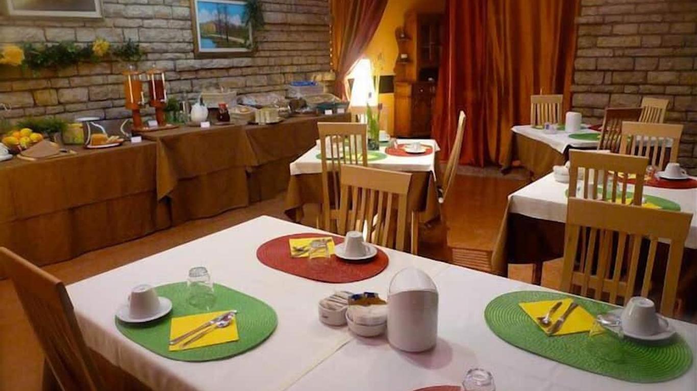 Hotel Mirella & Ristorante Don Bacco
