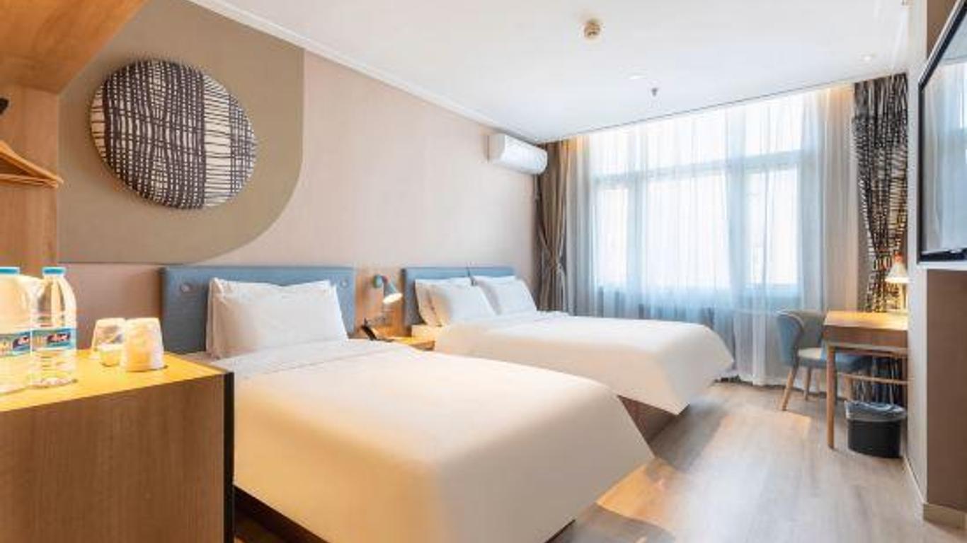 Home Inn (Qiqihar Longnan Street)