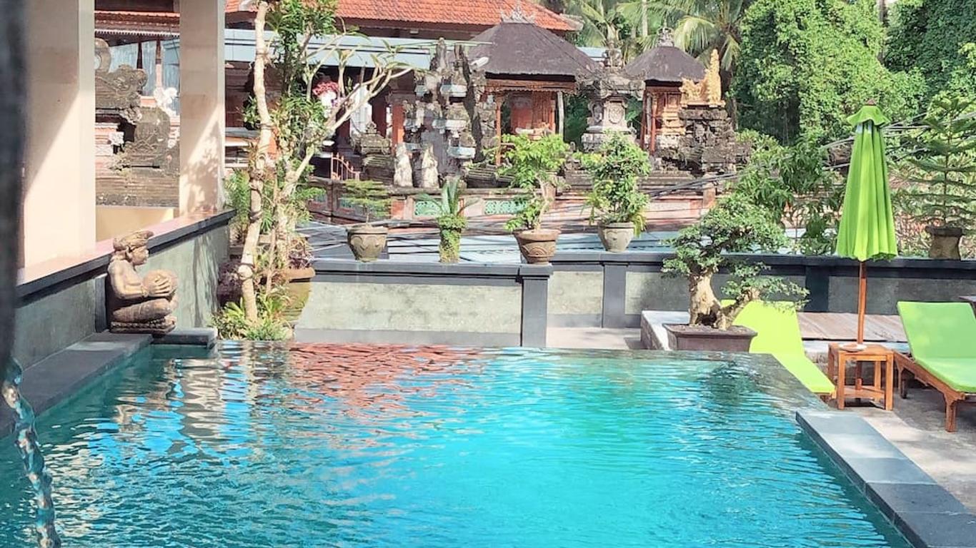 Ubud Wins Bungalow
