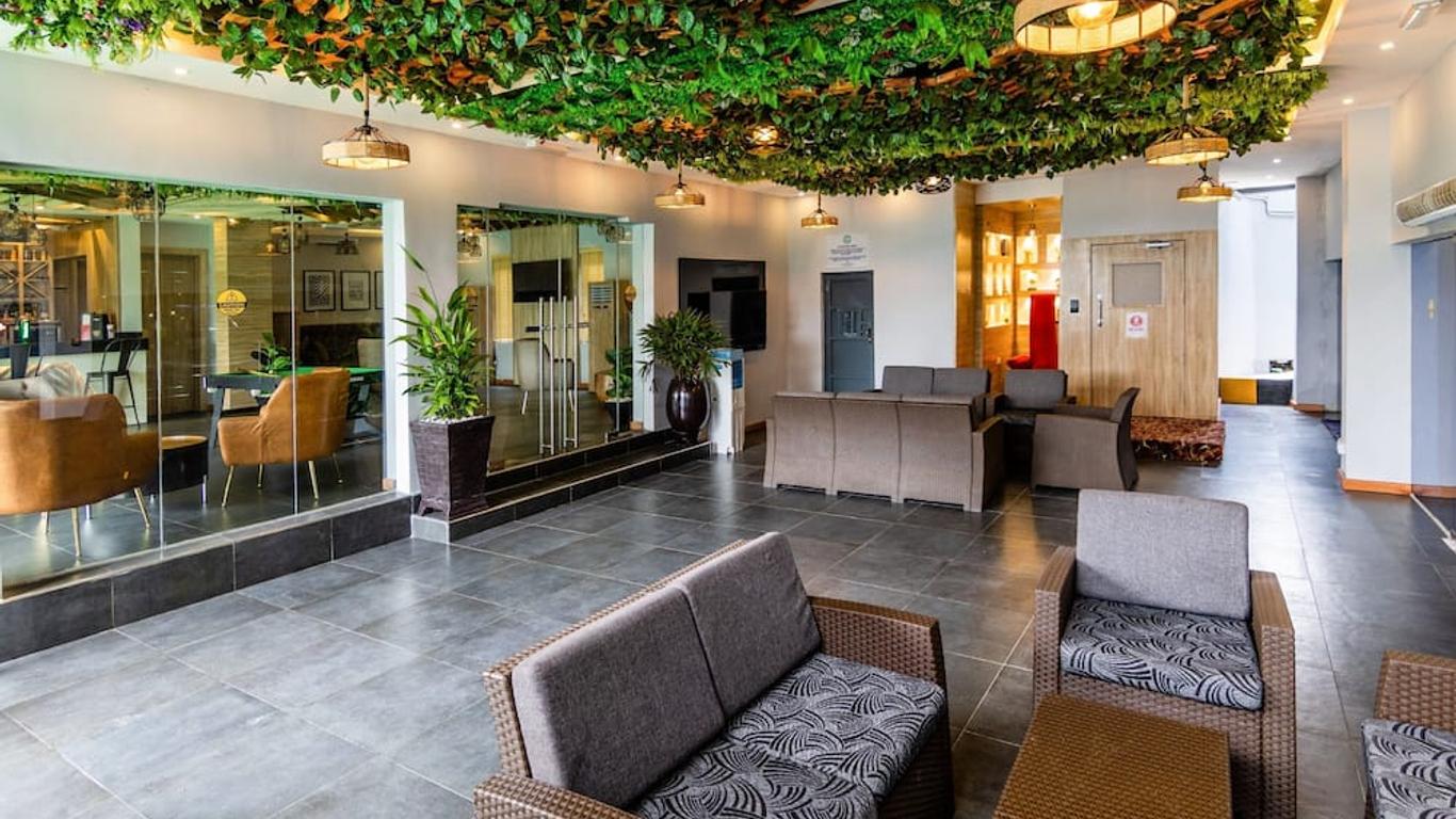 Bon Hotel Delta