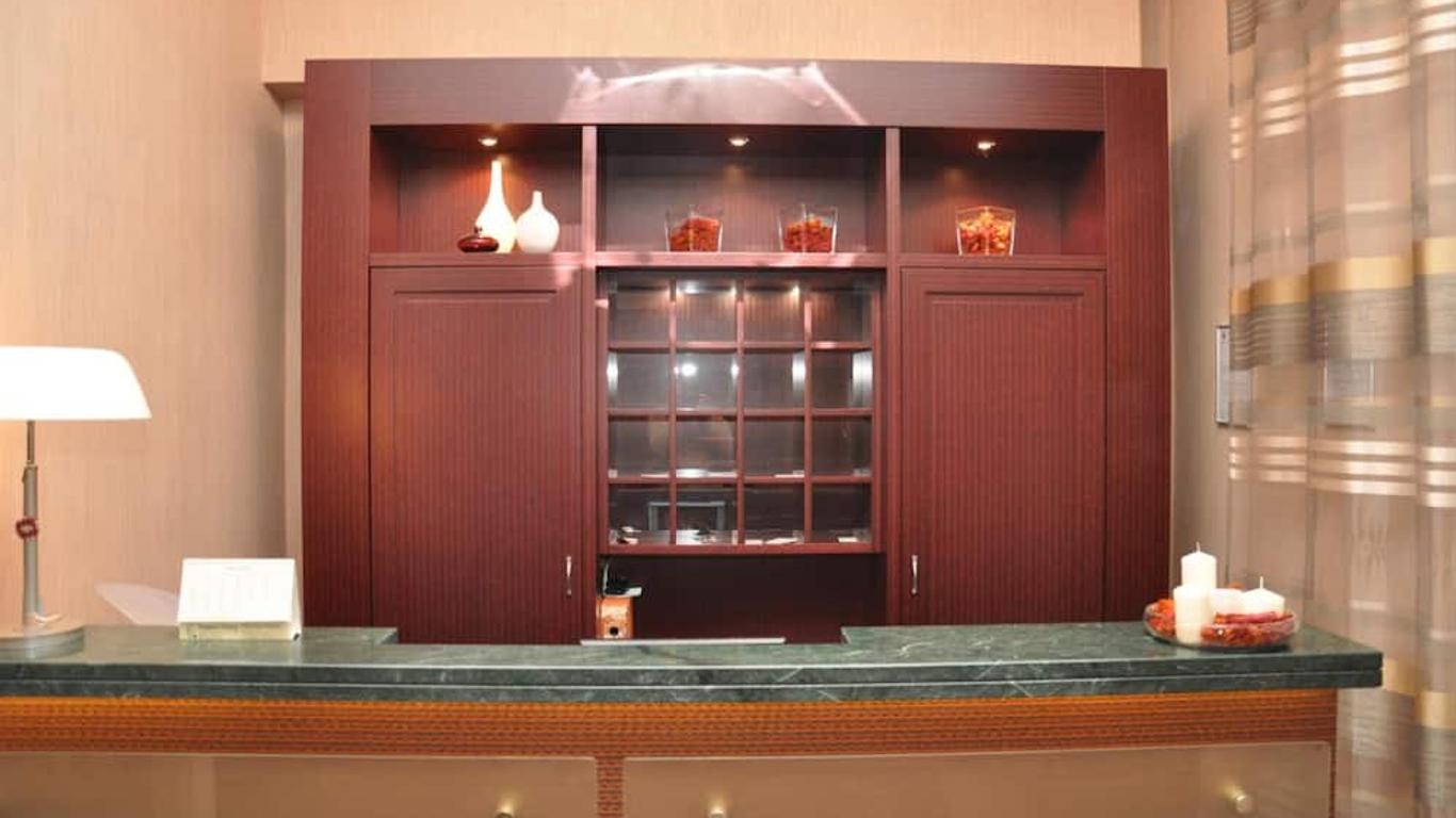 Hotel Fontana Del Re