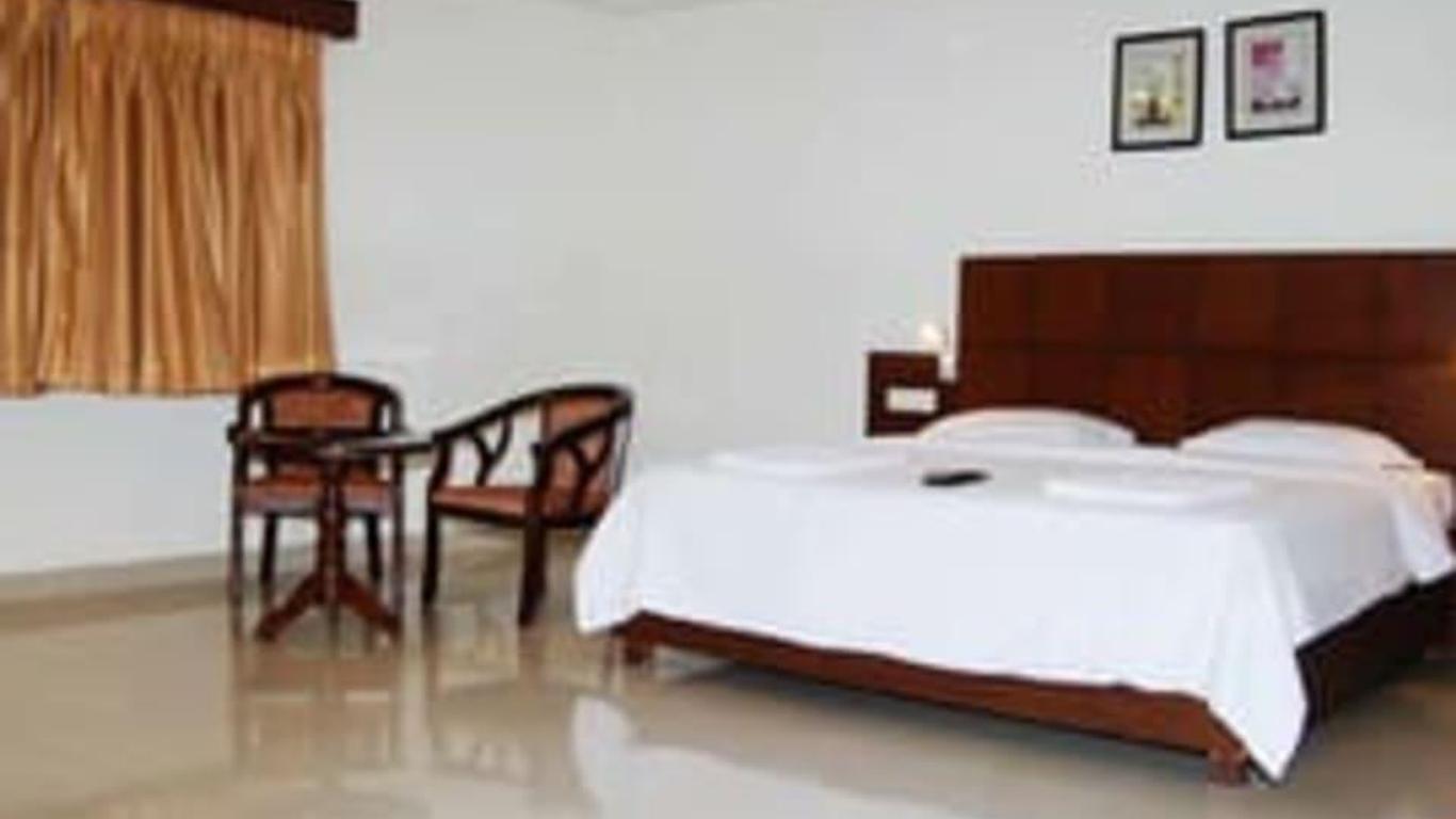 Hotel Vamshee International (Adults Only)